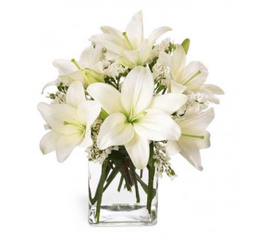 The Lush Lily Bouquet